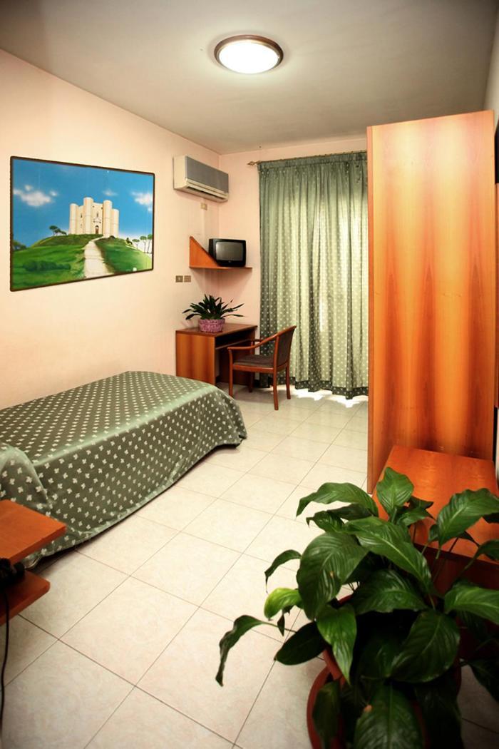 Hotel Cristal باري المظهر الخارجي الصورة